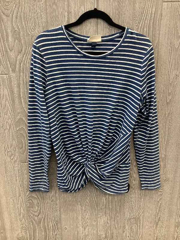 women's long sleeve tops with geometric patternsBlue & White Top Long Sleeve Universal Thread, Size Xl