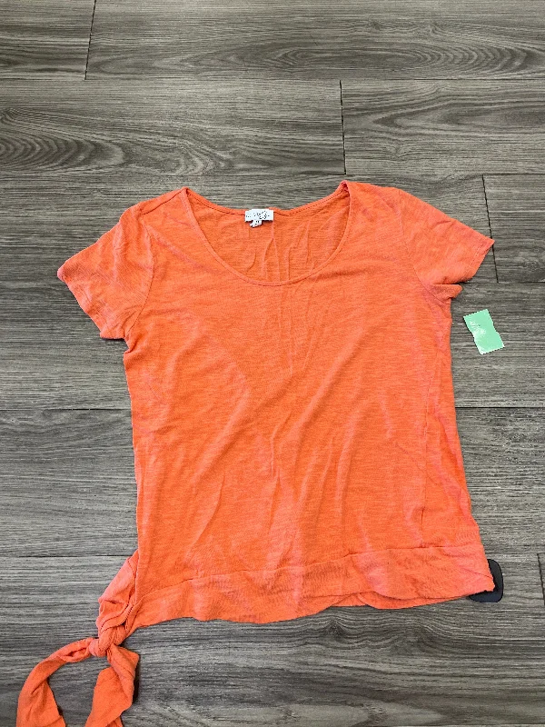 women's T-shirts for special occasionsTop Short Sleeve By Olivia Sky  Size: M