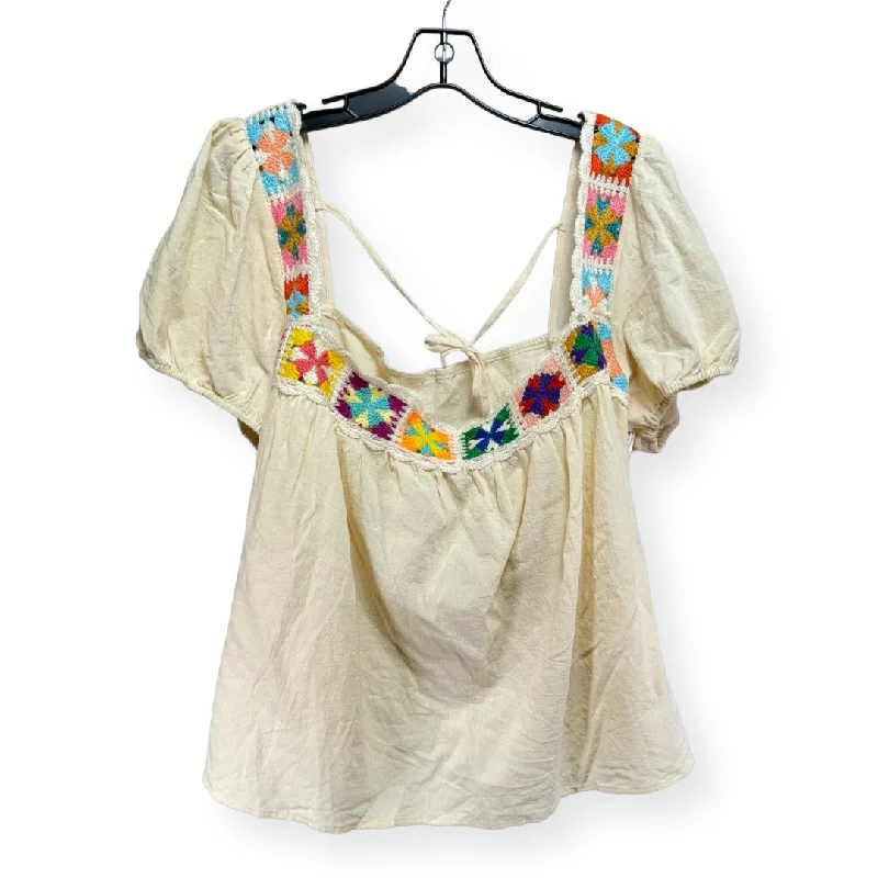 women's T-shirts with bohemian vibesCrochet Top Short Sleeve By Cider  Size: 4x