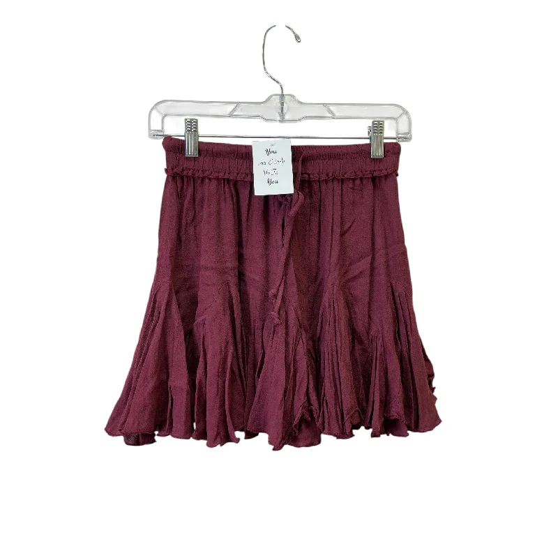 women's satin skirtsSkirt Mini & Short By Winds of Change In Maroon, Size:8