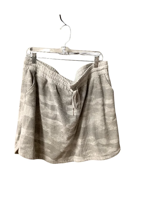 women's dressy circle skirtsSkirt Mini & Short By Maurices In Camouflage Print, Size: Xl