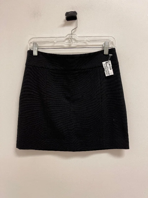 women's breathable cocktail skirtsSkirt Mini & Short By Clothes Mentor In Black, Size: 2