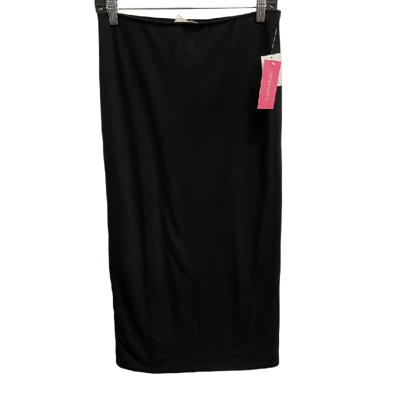 women's checked skirtsSkirt Maxi By Shoedazzle In Black, Size: M