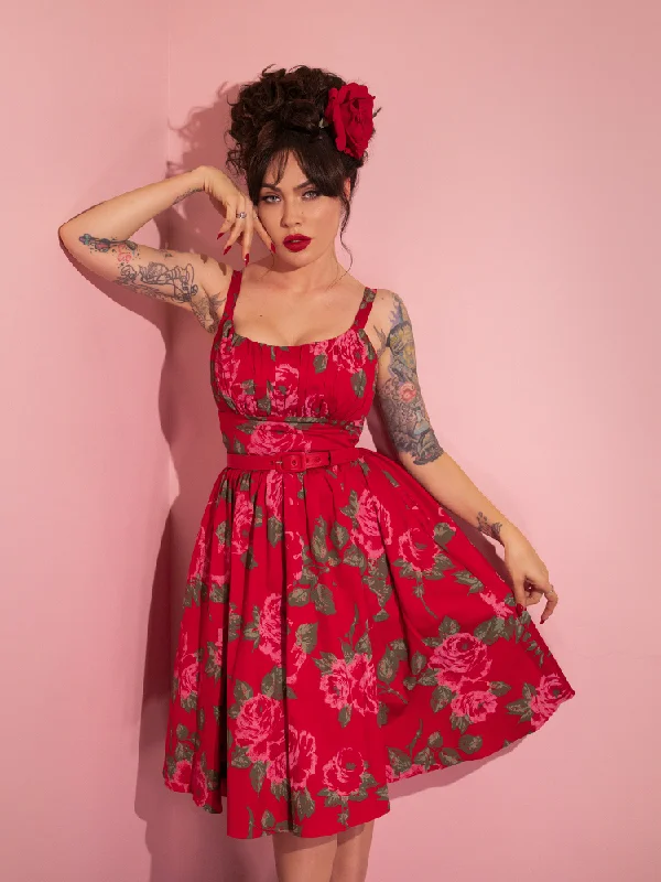 women's apple-shaped body dressesPRE-ORDER - Ingenue Swing Dress in Vintage Red Rose Print - Vixen by Micheline Pitt